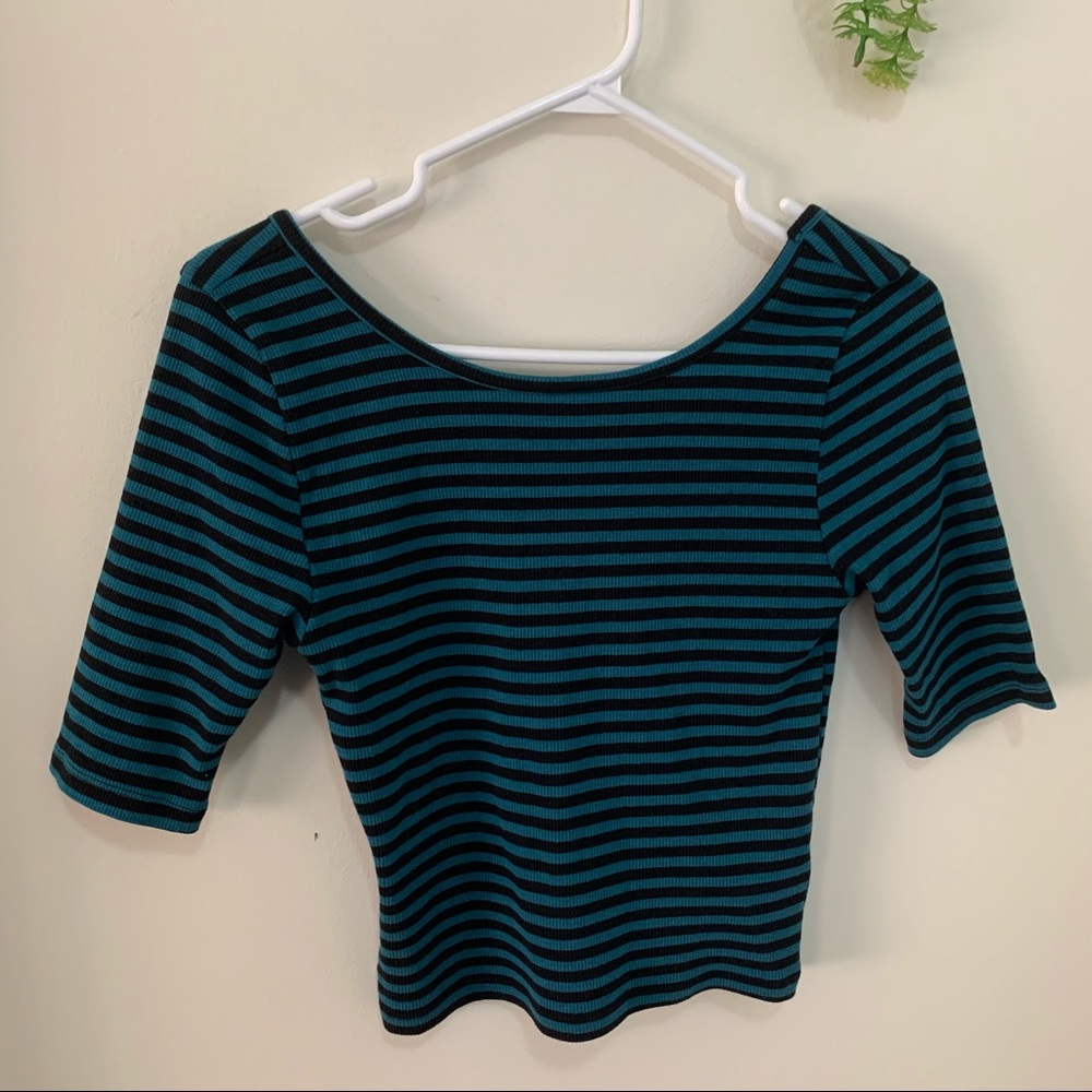 Forever21 Rugby Ribbed Stripes Deep Back Cut Crop Top Size Large - Picture 10 of 11